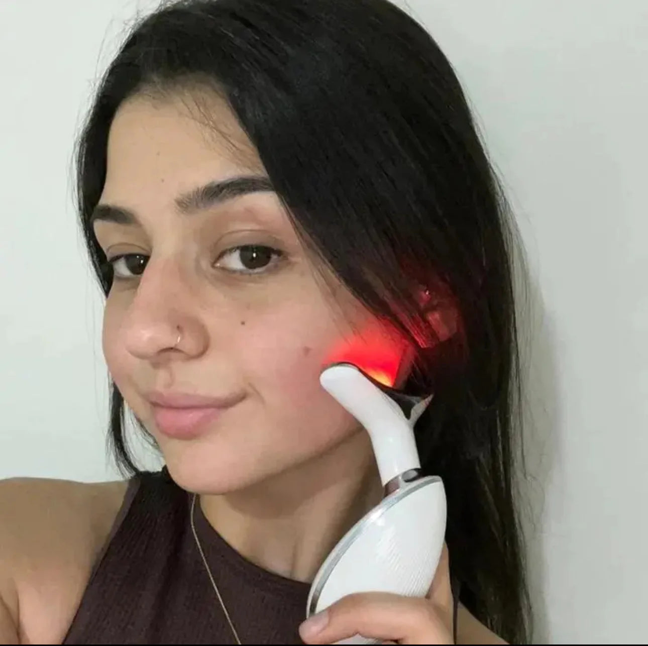 Beauty Facial Massager, 3 Color Wavy Acne Beauty Microcurrent Facial Device Skin Firming for Face Neck Beauty Device, Neck Tightening Face Shaper for Jawline Anti-Aging Device Face Lifting Face Slimming Skin Care Routine Beauty Daily Comfort